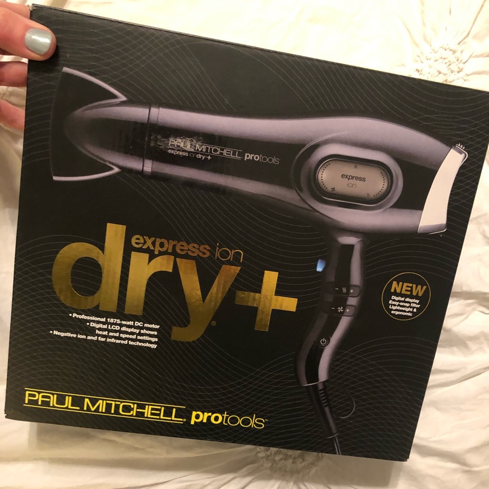 Brand new Paul Mitchell Express IonDry +